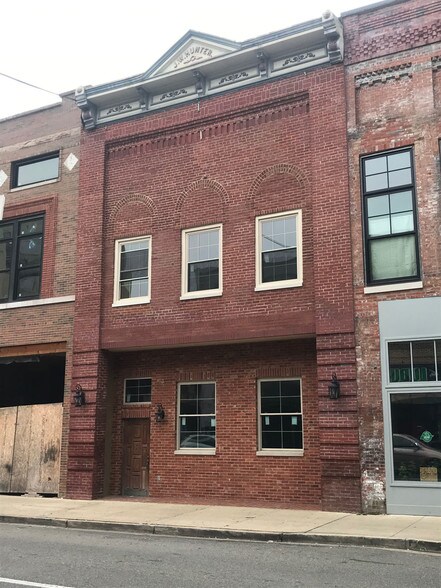 Primary Photo Of 219 E Main St, Johnson City Office For Lease