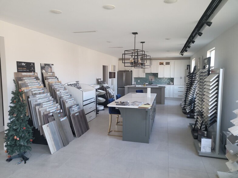More Photos Of 23600 Lakeland Blvd, Euclid Warehouse For Lease
