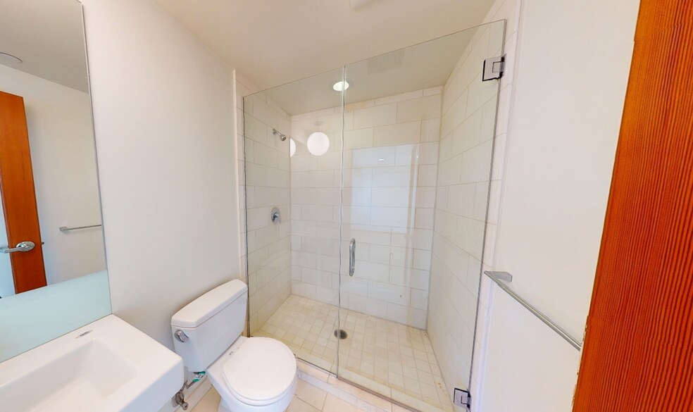 More Photos Of 3450 Cahuenga Blvd W, Los Angeles Office Residential For Lease