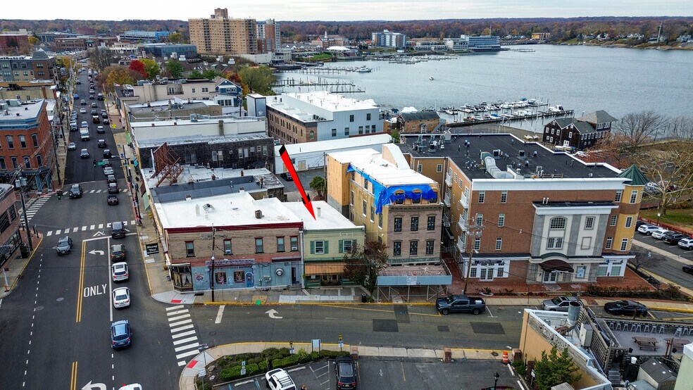 More Photos Of 5 Wharf Ave, Red Bank Storefront Retail Residential For Lease