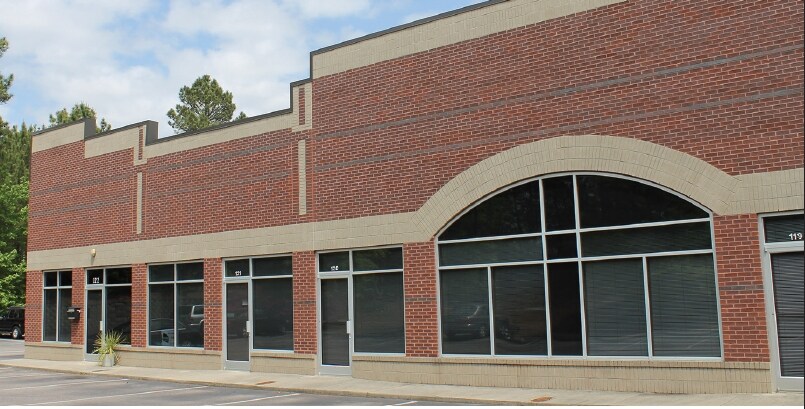 More Photos Of 5621 Departure Dr, Raleigh Light Distribution For Sale
