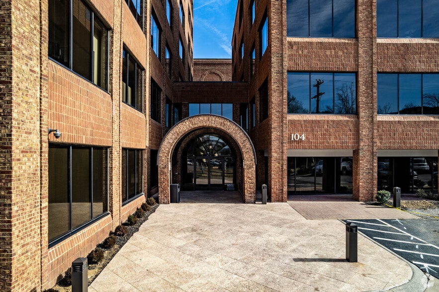 More Photos Of 104 Woodmont Blvd, Nashville Unknown For Lease