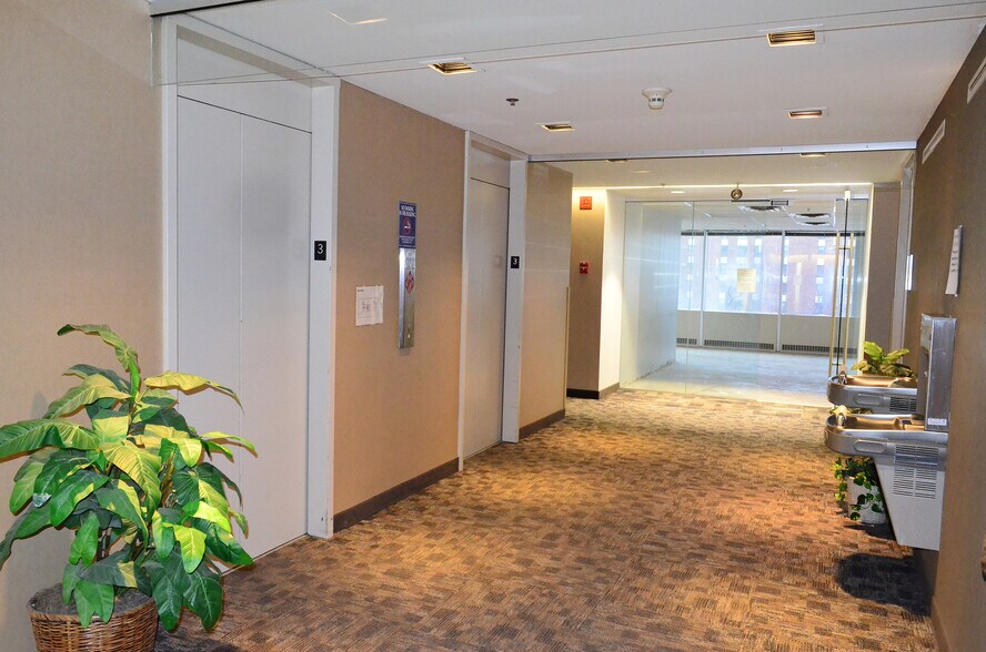 More Photos Of 312 SE Central Ave, Minneapolis Office For Lease