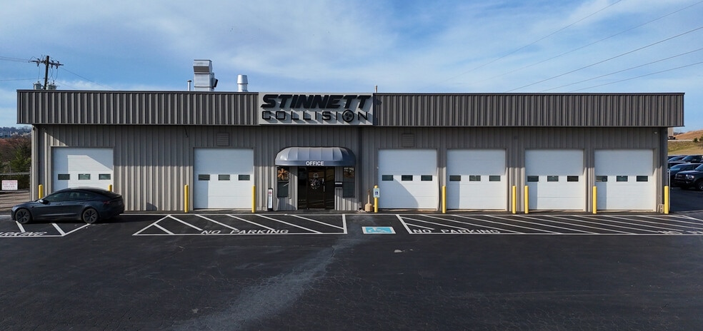 More Photos Of 1755 William Blount Dr, Maryville Auto Repair For Sale