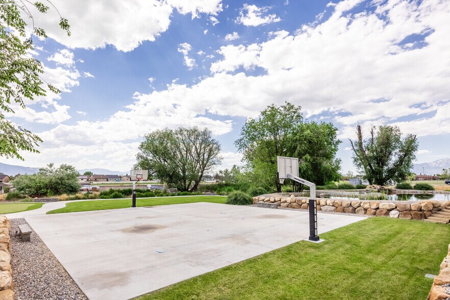 More Photos Of 600 S Geneva Rd, Orem Schools For Sale