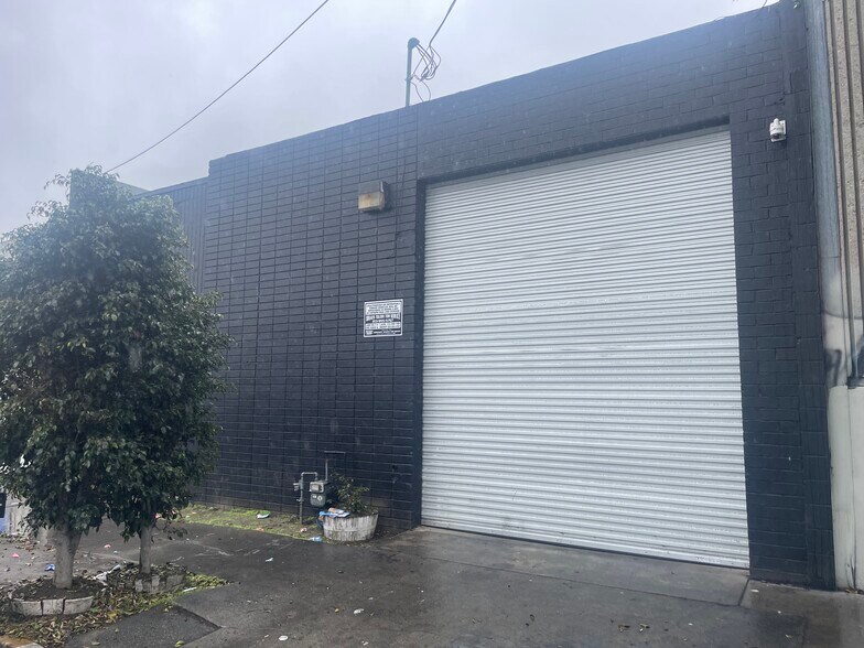 More Photos Of 1348 E 15th St, Los Angeles Warehouse For Lease