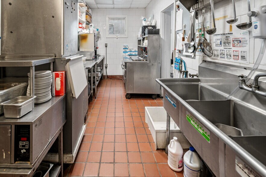 More Photos Of 688 E Bay Ave, Barnegat Restaurant For Sale