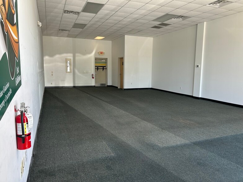 More Photos Of 1002 Gardner Hill Dr, Jamestown Storefront For Lease