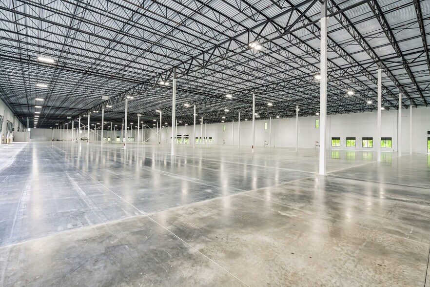 More Photos Of 420 Strathmore Rd, Summerville Unknown For Lease