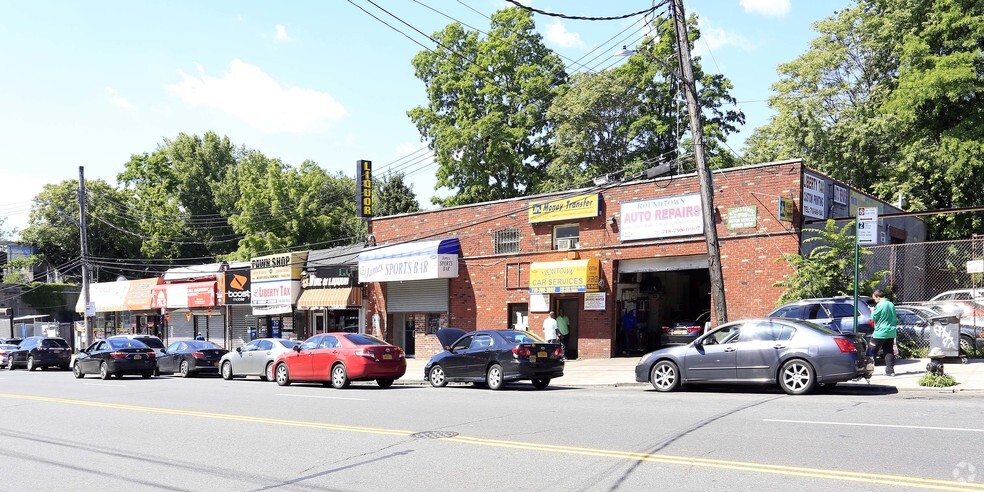 Primary Photo Of 3431 Baychester Ave, Bronx Storefront Retail Office For Lease