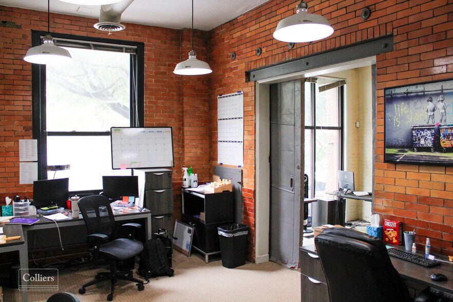 More Photos Of 10-12 Bedford Sq, Pittsburgh Loft Creative Space For Sale