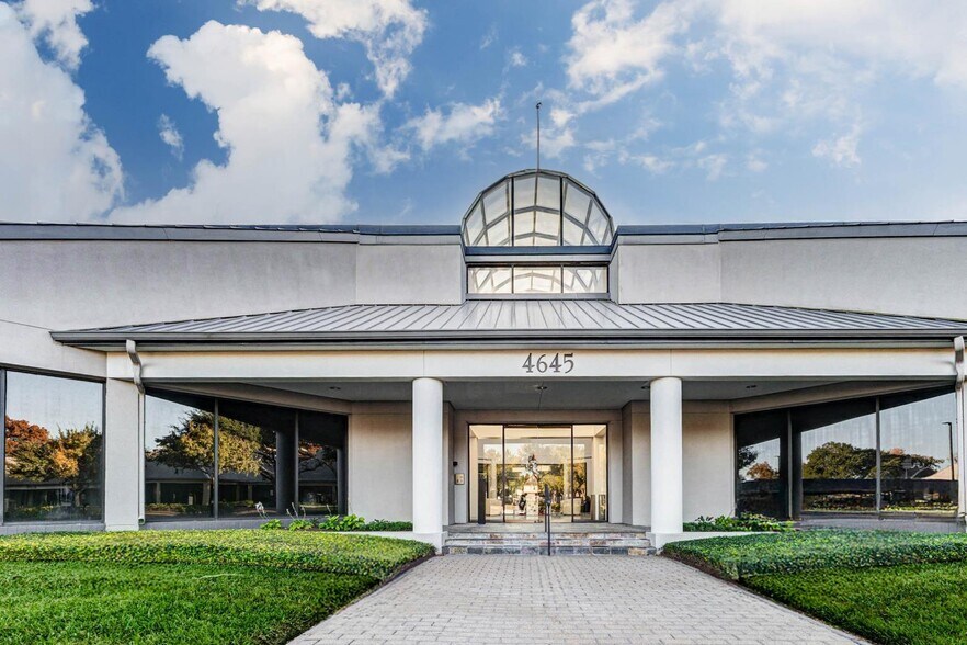 More Photos Of 4675 Sweetwater Blvd, Sugar Land Unknown For Lease