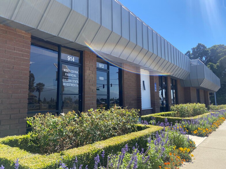 More Photos Of 400-424 S Grand Ave, Covina Office For Lease