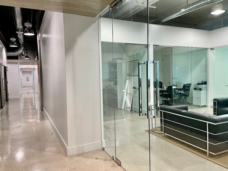 More Photos Of 40 SW 13th St, Miami Office Residential For Lease