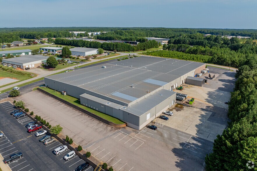 More Photos Of 35 Weathers St, Youngsville Manufacturing For Lease