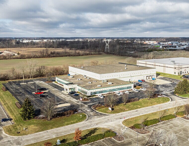 More Photos Of 8940 Vincennes Cir, Indianapolis Light Distribution For Sale