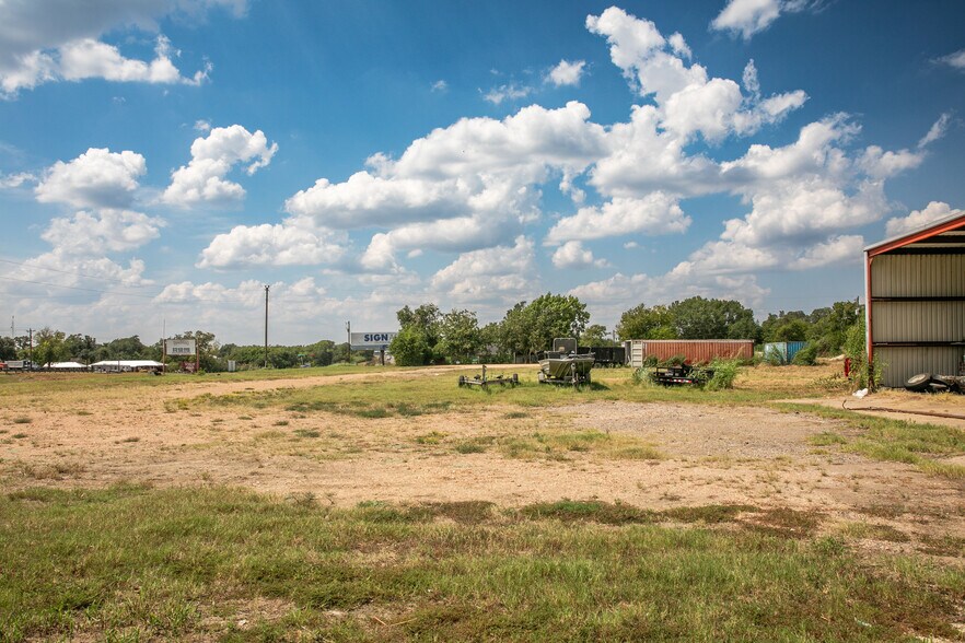 More Photos Of 30 Red Tip Ln, Brenham Land For Sale