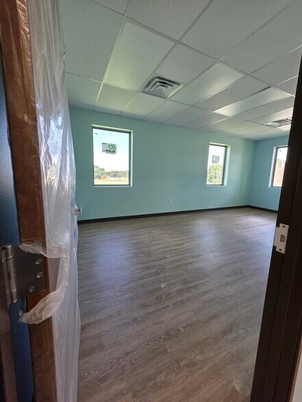More Photos Of 1020 N Murphy Rd, Murphy Medical For Sale