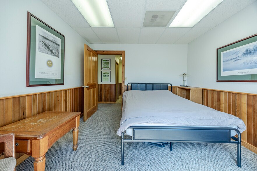 More Photos Of 45632 McKenzie Hwy, Vida Flex For Sale