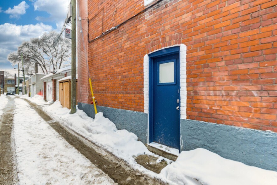 More Photos Of 740 Lansdowne Av, Toronto Multifamily For Sale