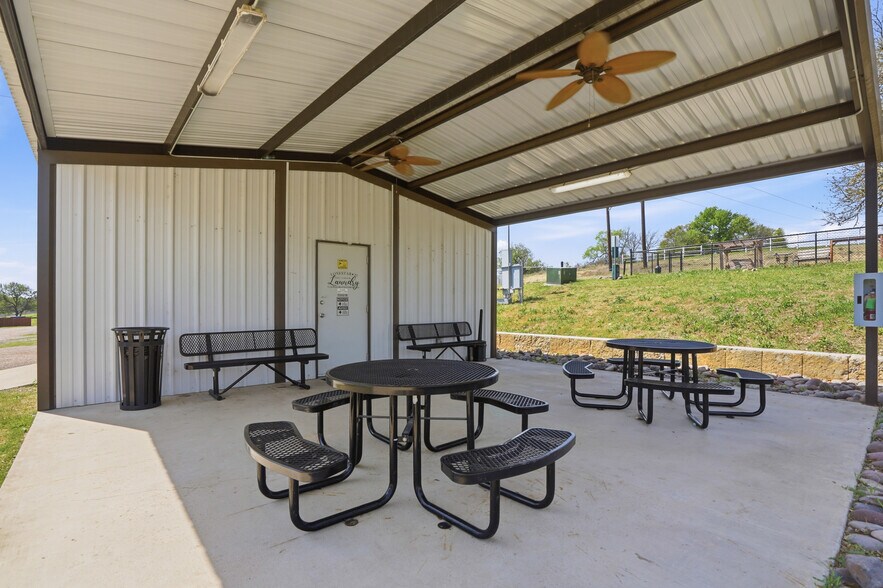 More Photos Of 5860 N FM 51, Weatherford Trailer Camper Park For Sale