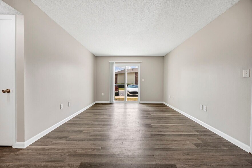 More Photos Of 200 Bentree Ln, Florence Apartments For Sale