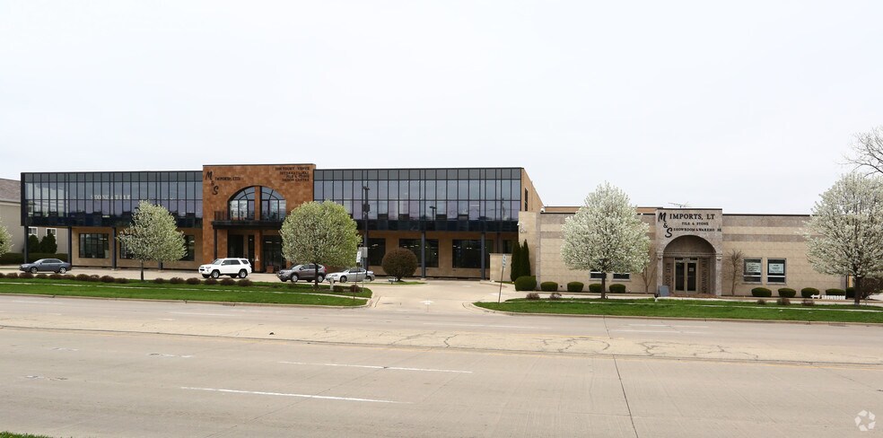 More Photos Of 2500 Touhy Ave, Elk Grove Village Warehouse For Lease