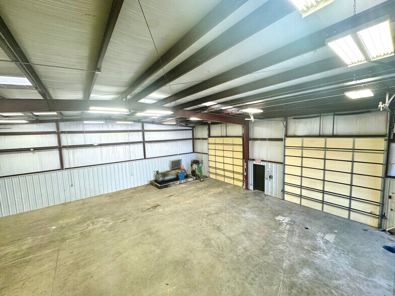 More Photos Of 470 Hope Ct, Gallatin Service For Lease