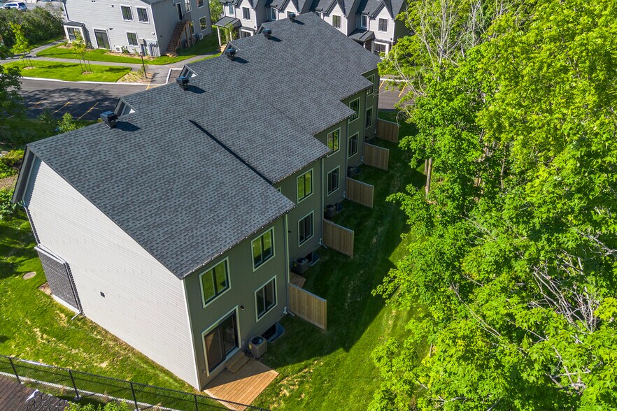 More Photos Of 36 Main St E, Mississippi Mills Apartments For Sale