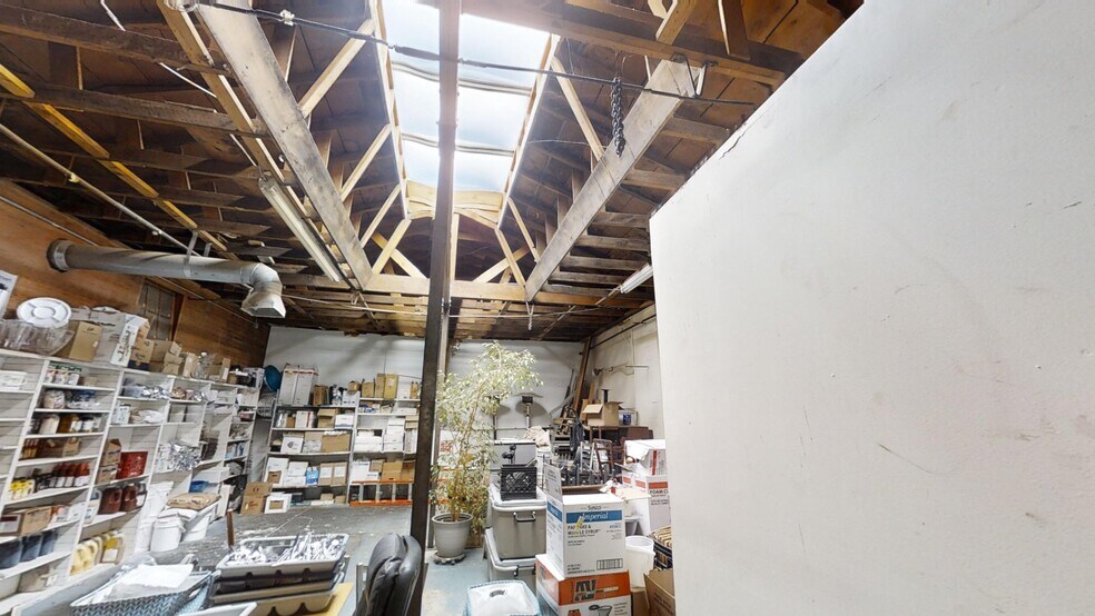 More Photos Of 614 N Bullard St, Silver City Restaurant For Sale