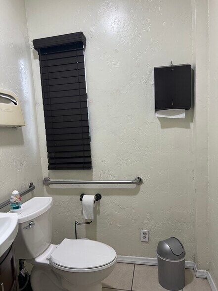 More Photos Of 9815 S Vermont Ave, Los Angeles Specialty For Sale