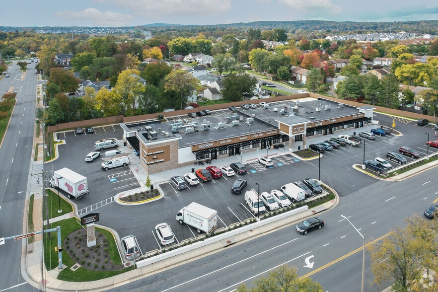 More Photos Of 9 Catoctin Cir, Leesburg Unknown For Lease