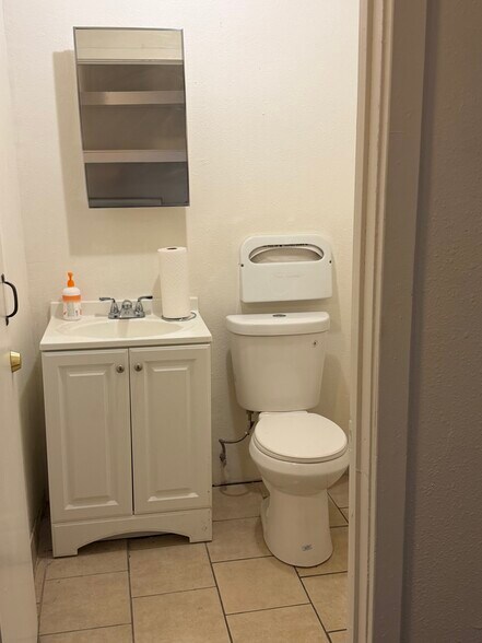 More Photos Of 5239 Atlantic Ave, Long Beach Freestanding For Sale