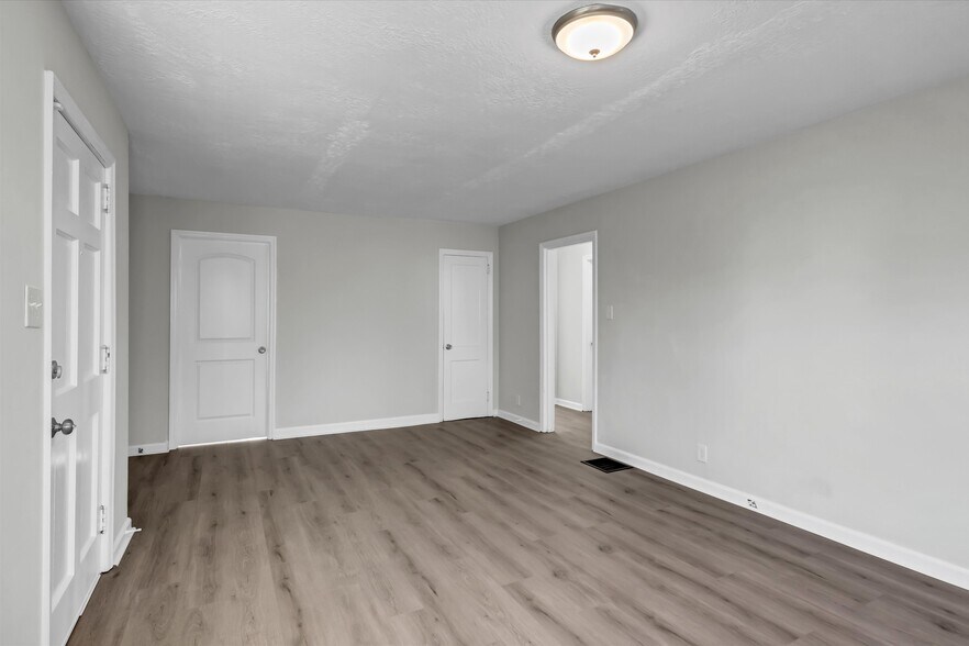 More Photos Of 2737 Gaston Ave, Knoxville Apartments For Sale