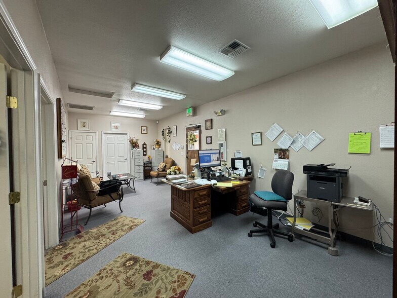 More Photos Of 4650 Wedekind Rd, Sparks Office For Lease