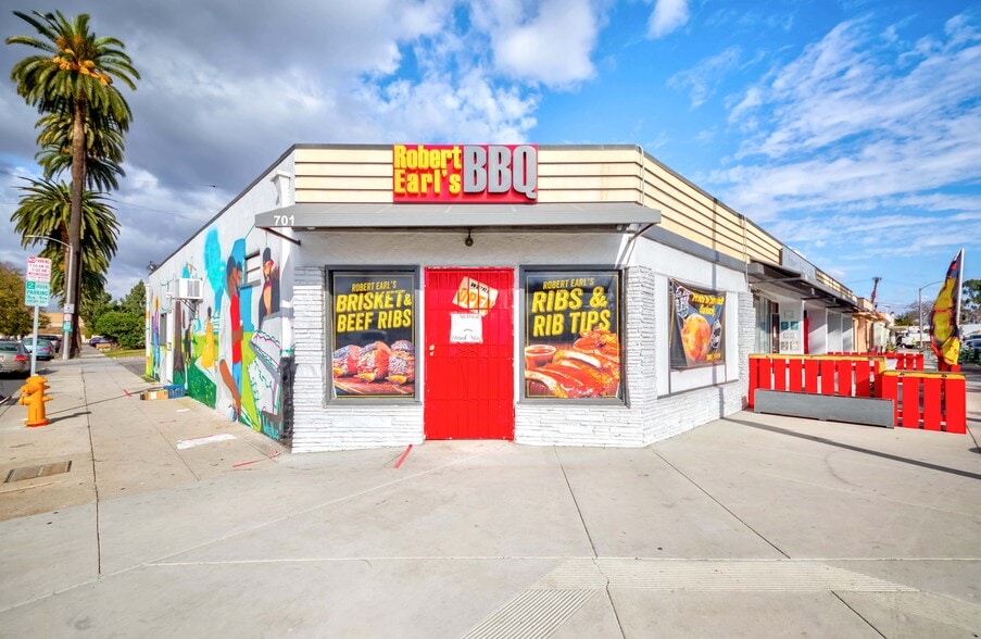 More Photos Of 701-709 E Artesia Blvd, Long Beach Storefront For Sale