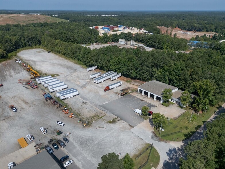 Primary Photo Of 7735 Bishop Rd, Fairburn Truck Terminal For Lease