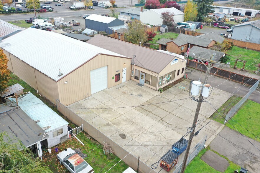 More Photos Of 30046 Federal Ln, Eugene Warehouse For Sale