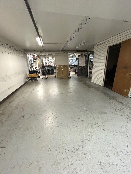 More Photos Of 77 Main St N, Southbury Storefront Retail Office For Sale