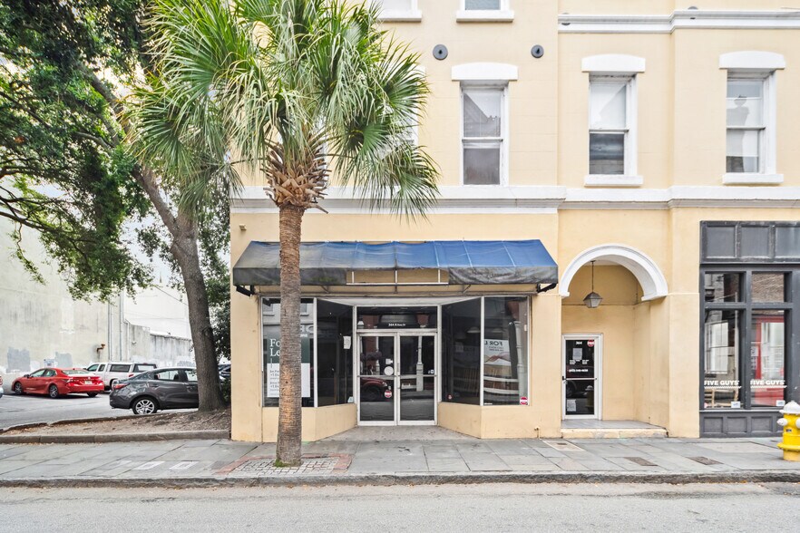 Primary Photo Of 364 King St, Charleston Storefront Retail Residential For Lease