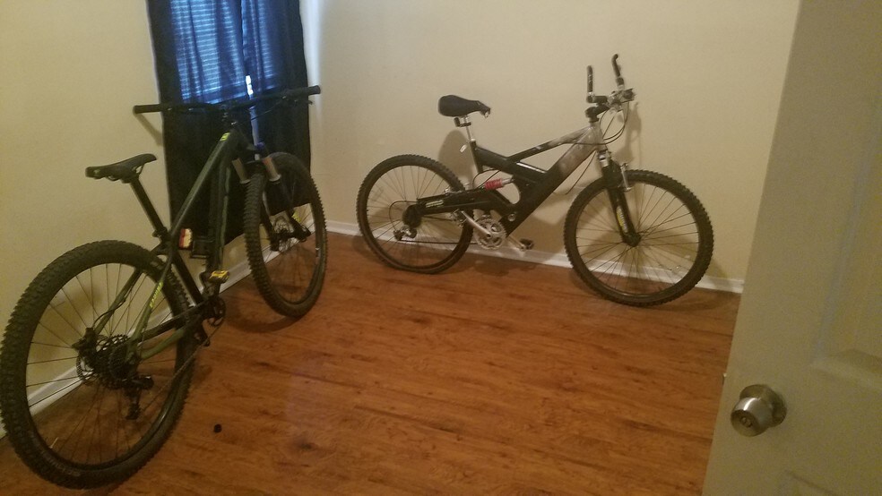 More Photos Of 596 S Danny Thomas Blvd, Memphis Apartments For Sale