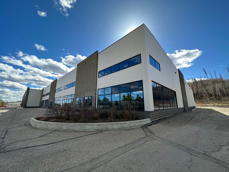 More Photos Of 885 Memorial Dr, Wood Buffalo Warehouse For Lease