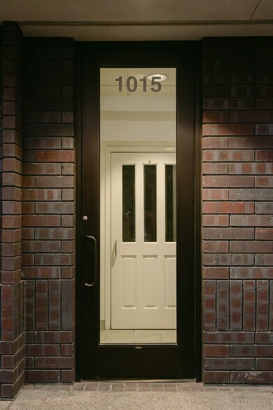 More Photos Of 1015 N Demaree Rd, Visalia Office For Lease
