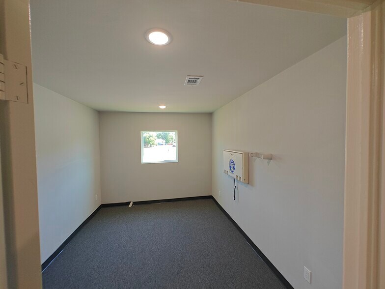 More Photos Of 704 Drexel St, McKinney Religious Facility For Sale
