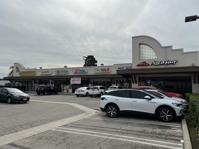 More Photos Of 468-480 E San Bernardino Rd, Covina Freestanding For Lease