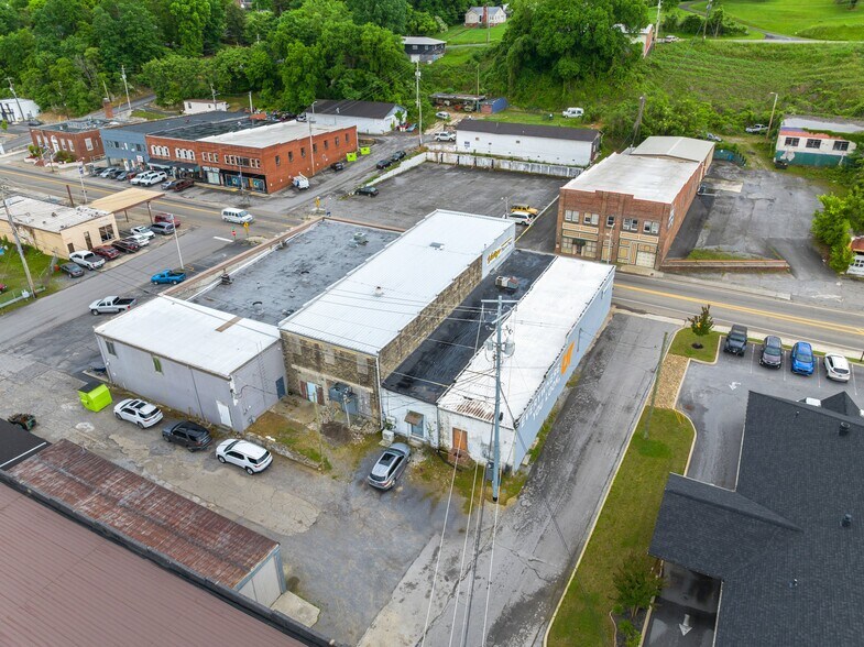 More Photos Of 144 E Broadway, Newport Storefront Retail Office For Sale