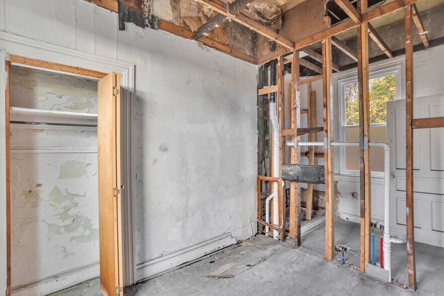 More Photos Of 5433 Broad St, Pittsburgh Assisted Living For Sale