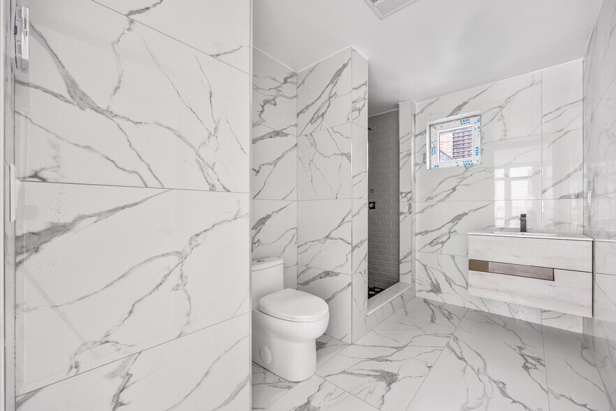 More Photos Of 31 Brighton 2nd Pl, Brooklyn Apartments For Sale