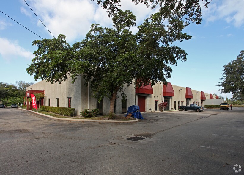 More Photos Of 1850 NW 69th Ave, Plantation Warehouse For Sale