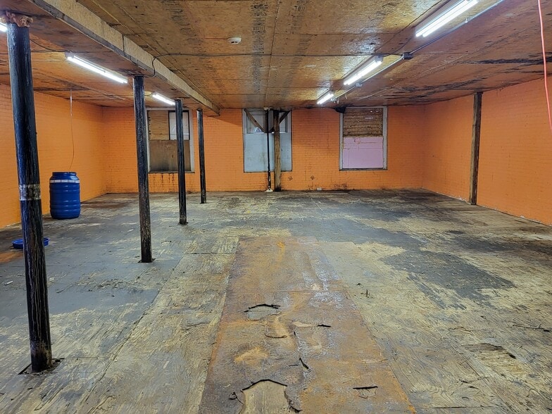 More Photos Of 185 Grant St, Buffalo Self Storage For Sale